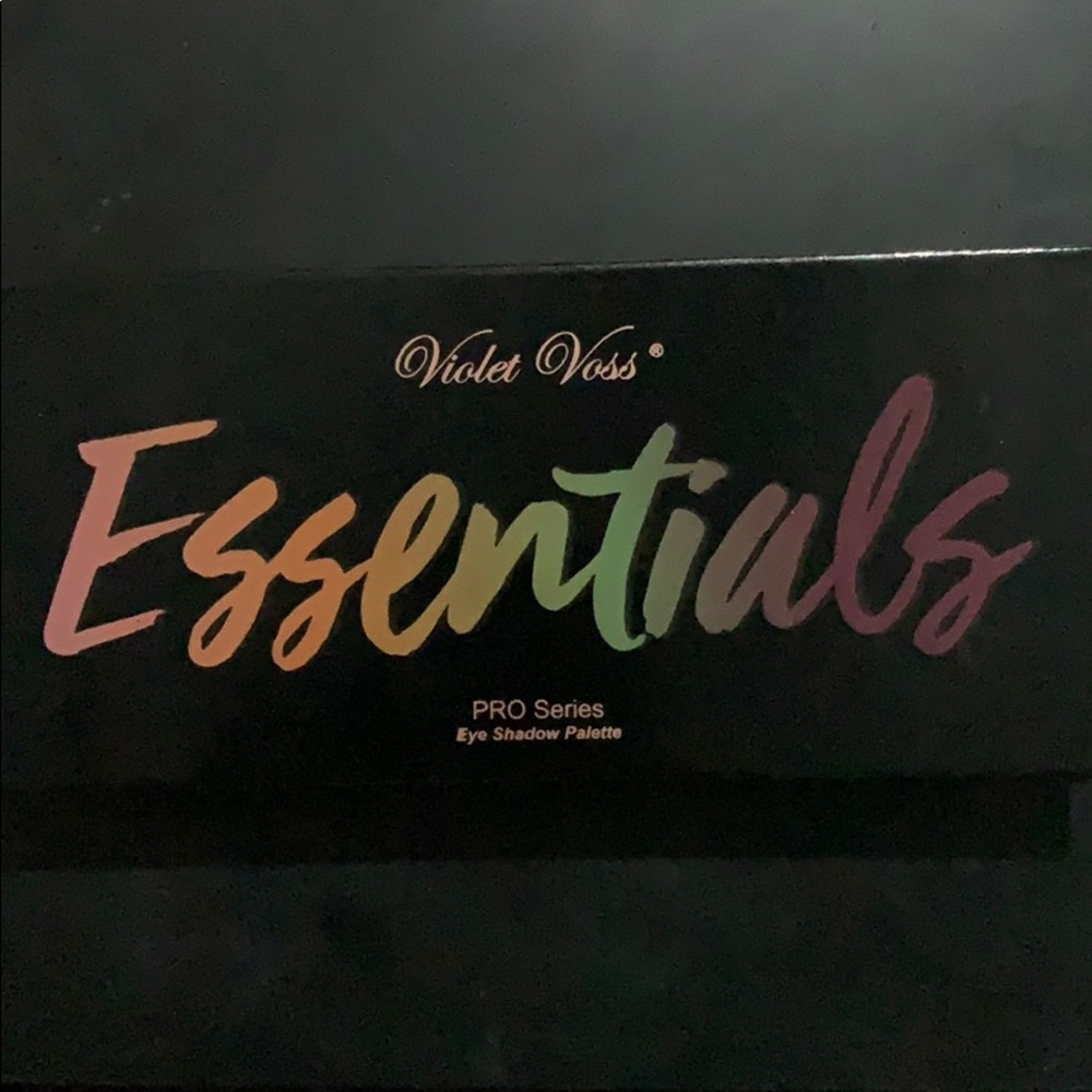 Violet Voss essentials
